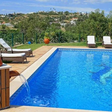 Monte De Madrinha 알부페이라