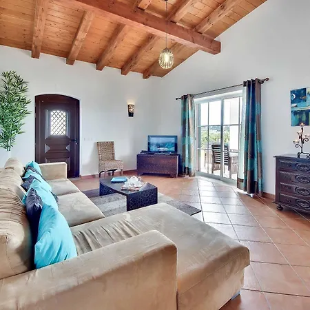 Villa Monte De Madrinha